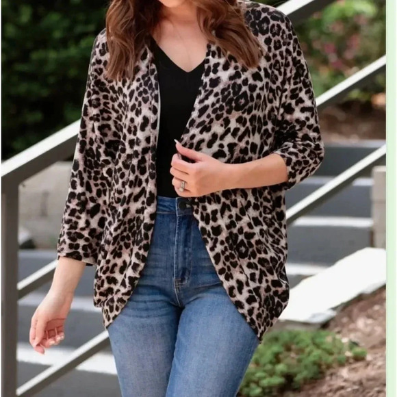 hemiusa Sweaters - HEMIUSA LEOPARD CARDIGAN NWOT